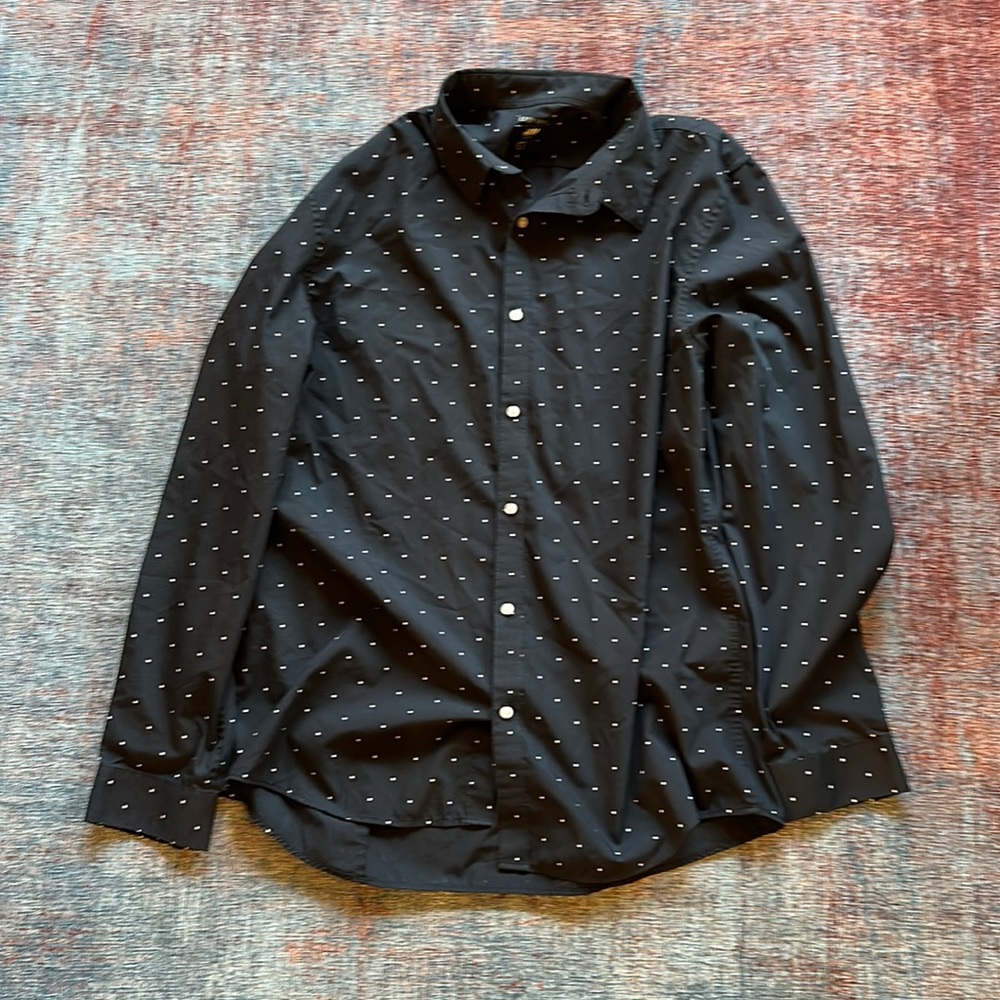 H&M men’s casual button down